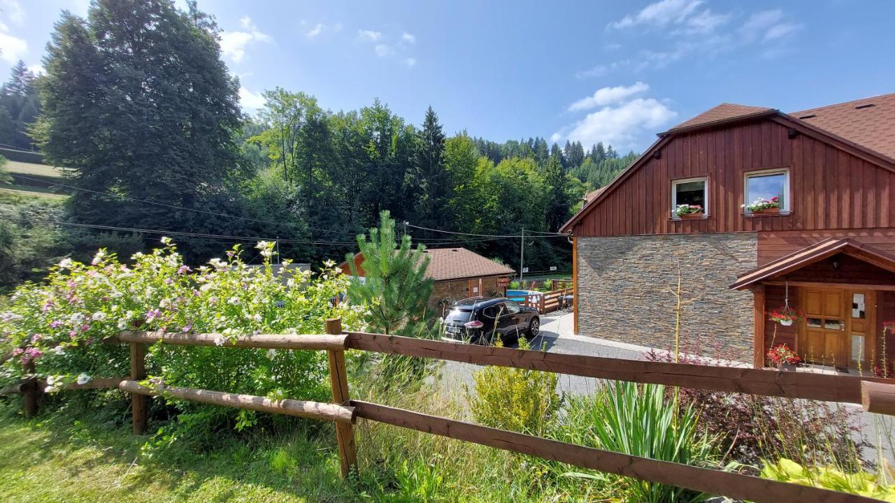 U Vesele Lisky Hutisko Exterior foto