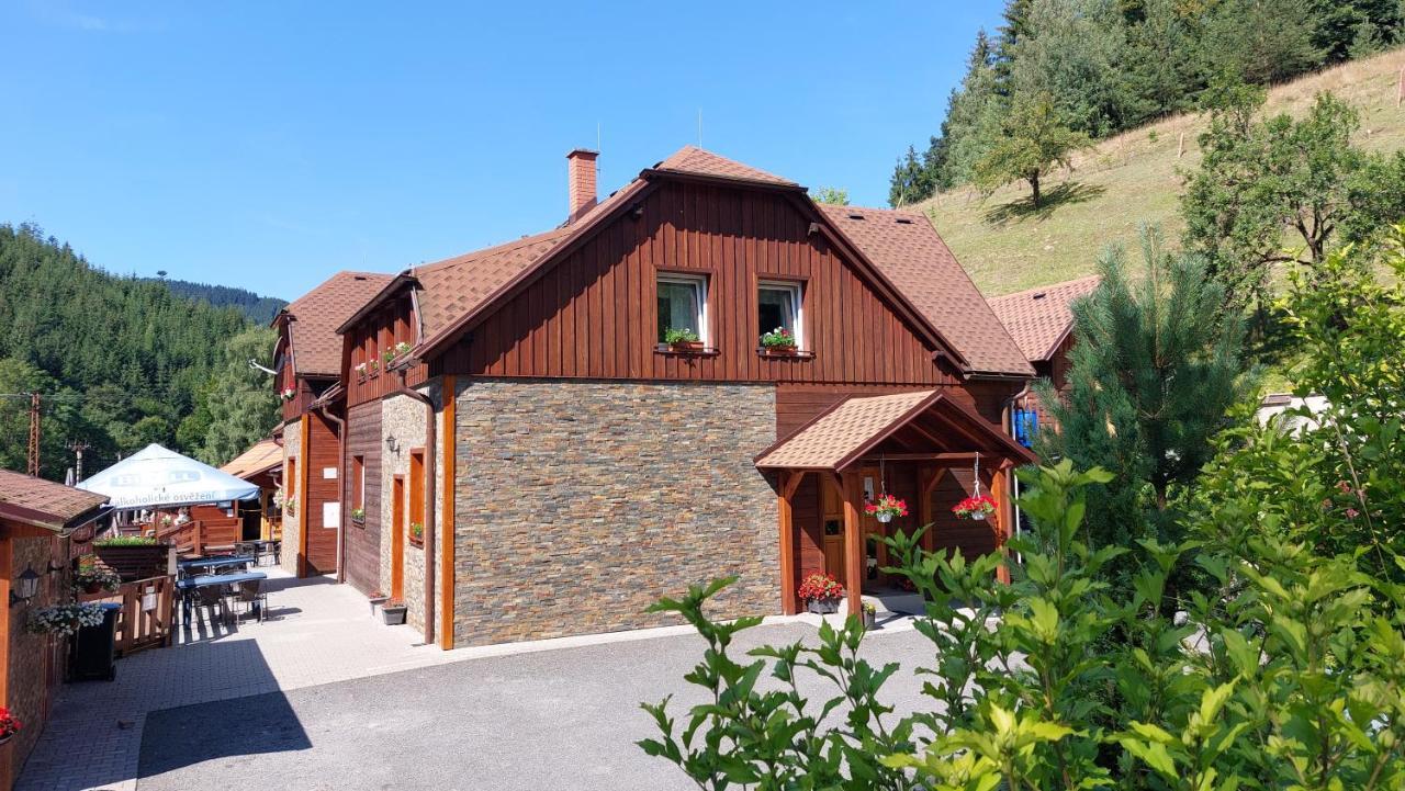 U Vesele Lisky Hutisko Exterior foto