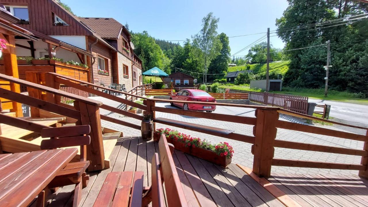 U Vesele Lisky Hutisko Exterior foto